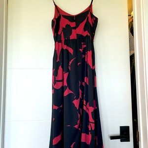 LOFT size 2 black and maroon spring dress.
